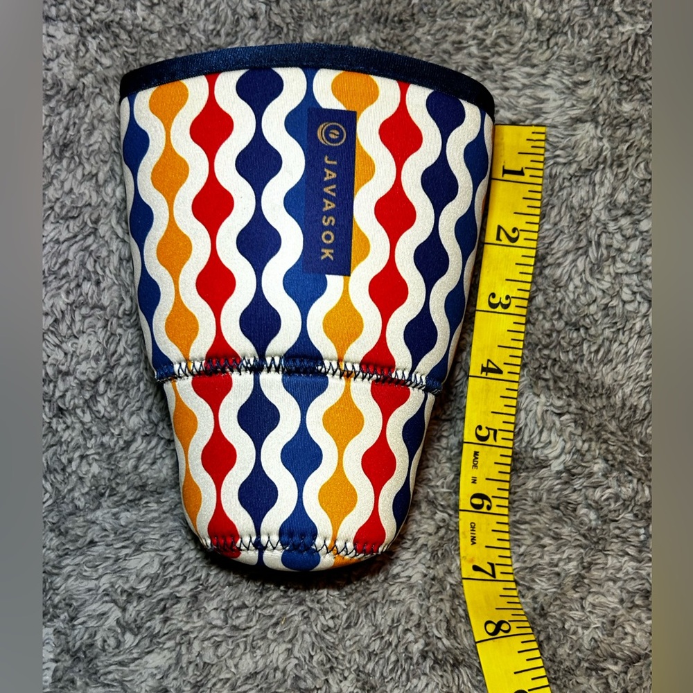 NWOT Javasok 3mm thick neoprene drink sleeve